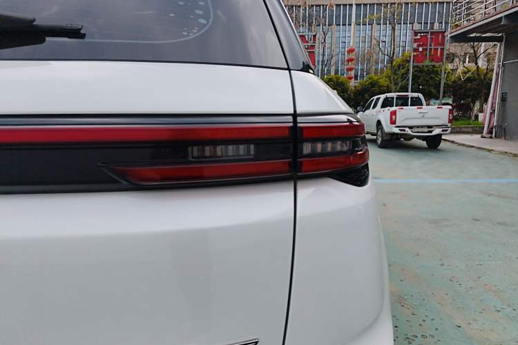 Used CHANGAN CS55PLUS 2021 Blue Whale Edition 1.5T DCT Luxury Model Right Rear Taillight