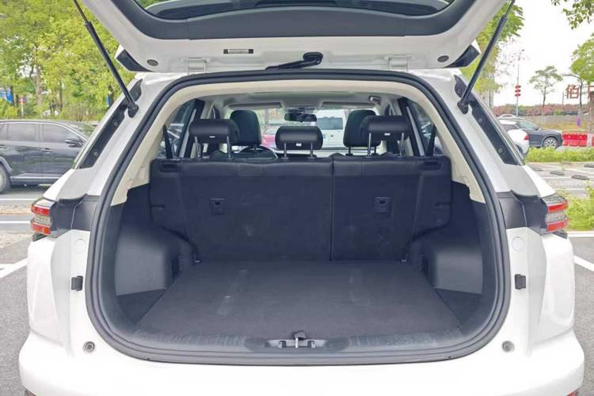Used CHANGAN CS55PLUS 2021 Blue Whale Edition 1.5T DCT Prestige Model Trunk