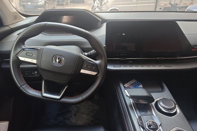 Used CHANGAN CS55PLUS 2022 2nd Generation 1.5T DCT Navigation Edition Center Console