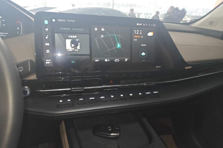 Used CHANGAN CS55PLUS 2022 2nd Generation 1.5T DCT Prestige Version Audio And AC Panel
