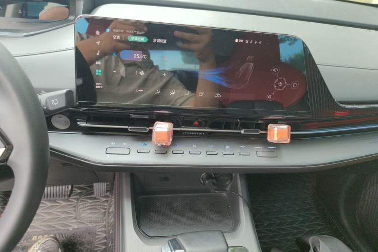 Used CHANGAN CS55PLUS 2022 2nd Generation 1.5T DCT Luxury Version Audio And AC Panel