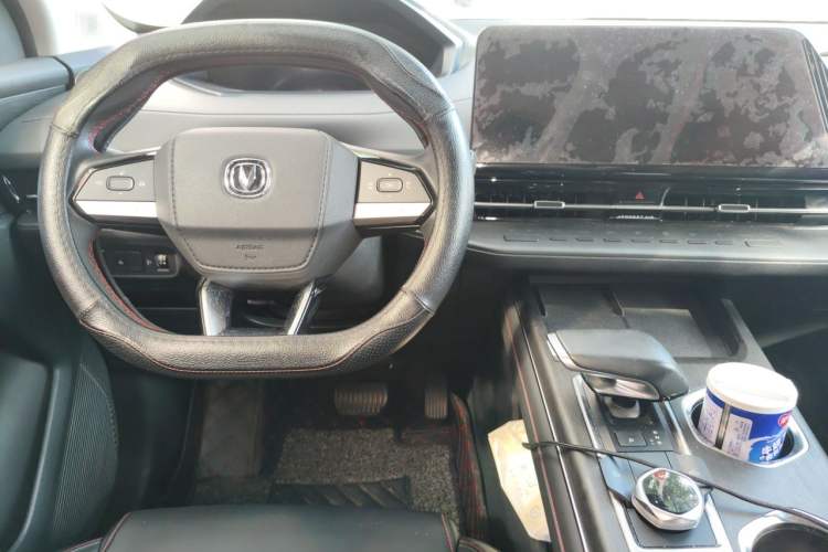 Used CHANGAN CS55PLUS 2022 2nd Generation 1.5T DCT Prestige Version Center Console