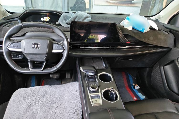 Used CHANGAN CS55PLUS 2022 2nd Generation 1.5T DCT Prestige Version Center Console