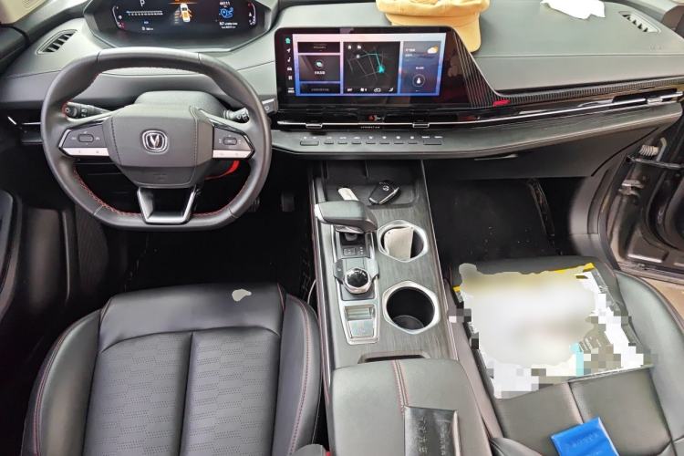 Used CHANGAN CS55PLUS 2022 2nd Generation 1.5T DCT Prestige Version Center Console