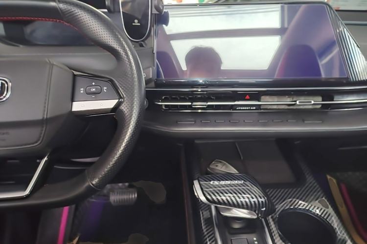 Used CHANGAN CS55PLUS 2022 2nd Generation 1.5T DCT Prestige Version Center Console