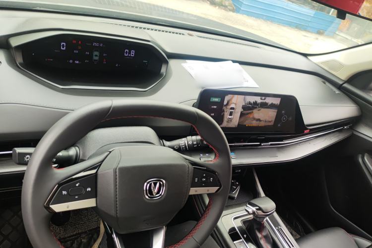 Used CHANGAN CS55PLUS 2022 2nd Generation 1.5T DCT Excellence Edition Center Console