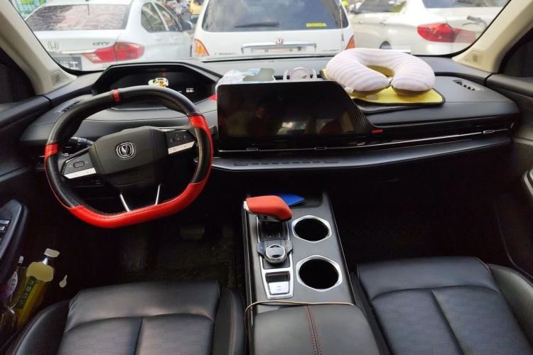 Used CHANGAN CS55PLUS 2022 2nd Generation 1.5T DCT Prestige Version Center Console