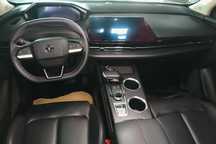 Used CHANGAN CS55PLUS 2022 2nd Generation 1.5T DCT Prestige Version Center Console