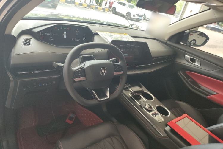 Used CHANGAN CS55PLUS 2022 2nd Generation 1.5T DCT Navigation Edition Center Console