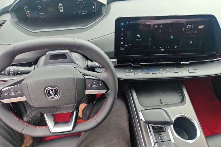 Used CHANGAN CS55PLUS 2022 2nd Generation 1.5T DCT Navigation Edition Center Console