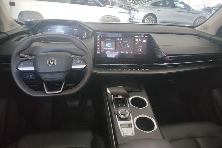 Used CHANGAN CS55PLUS 2022 2nd Generation 1.5T DCT Prestige Version Center Console