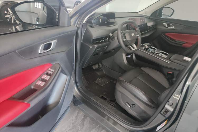 Used CHANGAN CS55PLUS 2022 2nd Generation 1.5T DCT Prestige Version Driver Seat