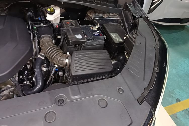 Used CHANGAN CS55PLUS 2022 Blue Whale Edition 1.5T DCT Luxury Model Engine Bay Left