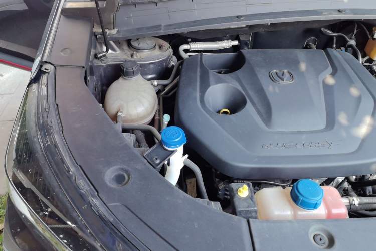 Used CHANGAN CS55PLUS 2022 2nd Generation 1.5T DCT Navigation Edition Engine Bay Right