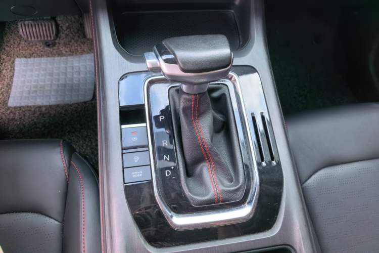 Used CHANGAN CS55PLUS 2022 2nd Generation 1.5T DCT Luxury Version Gear Lever