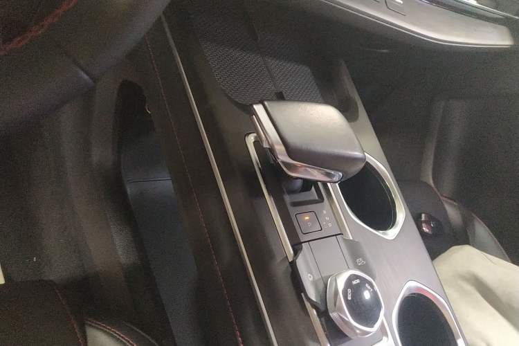 Used CHANGAN CS55PLUS 2022 2nd Generation 1.5T DCT Prestige Version Gear Lever