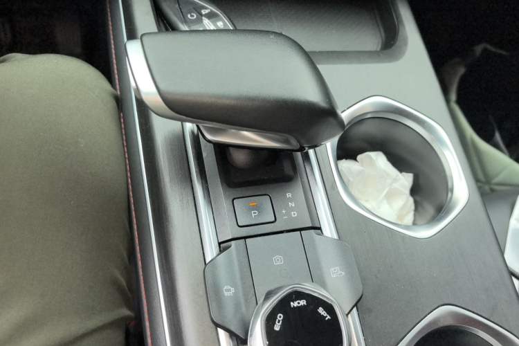 Used CHANGAN CS55PLUS 2022 2nd Generation 1.5T DCT Navigation Edition Gear Lever