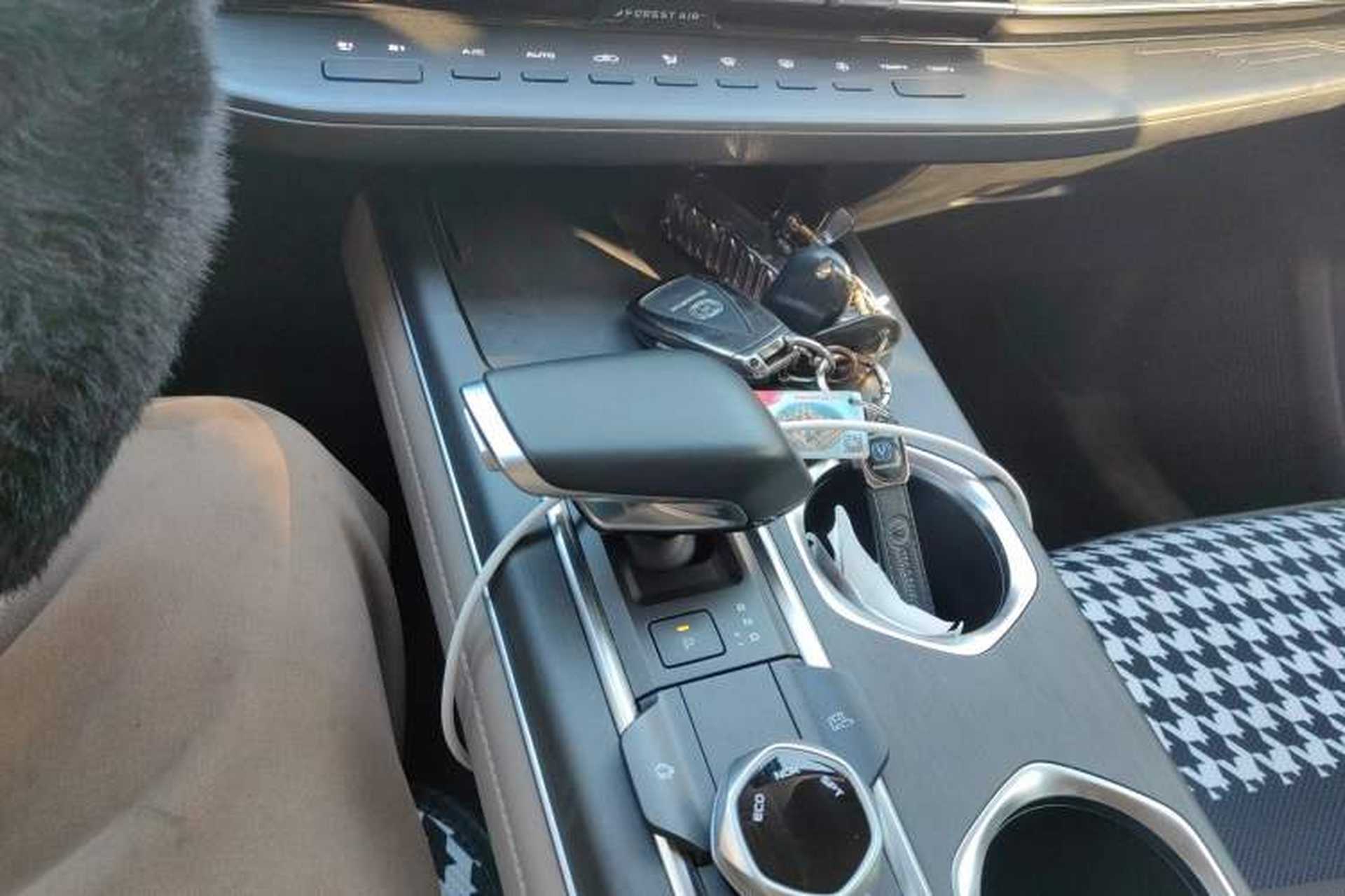 Used CHANGAN CS55PLUS 2022 2nd Generation 1.5T DCT Prestige Version Gear Lever