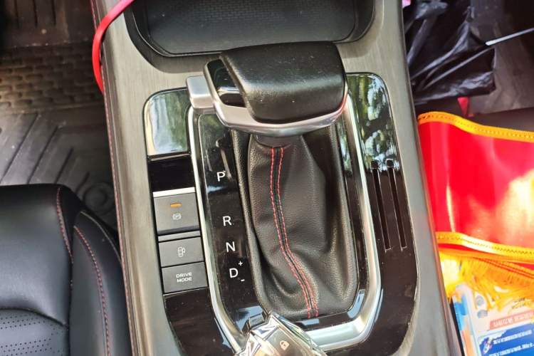 Used CHANGAN CS55PLUS 2022 2nd Generation 1.5T DCT Luxury Version Gear Lever