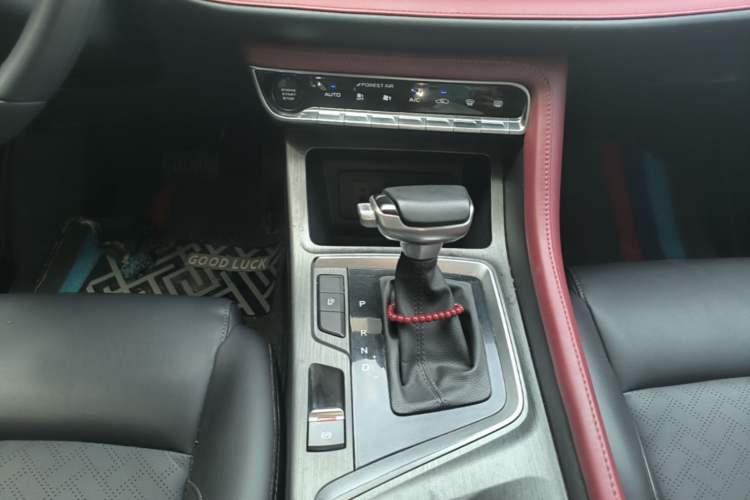 Used CHANGAN CS55PLUS 2022 Blue Whale Edition 1.5T DCT Luxury Model Gear Lever