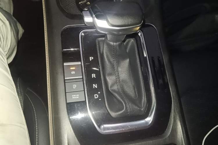 Used CHANGAN CS55PLUS 2022 2nd Generation 1.5T DCT Luxury Version Gear Lever