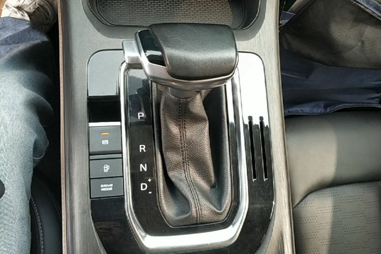 Used CHANGAN CS55PLUS 2022 2nd Generation 1.5T DCT Luxury Version Gear Lever