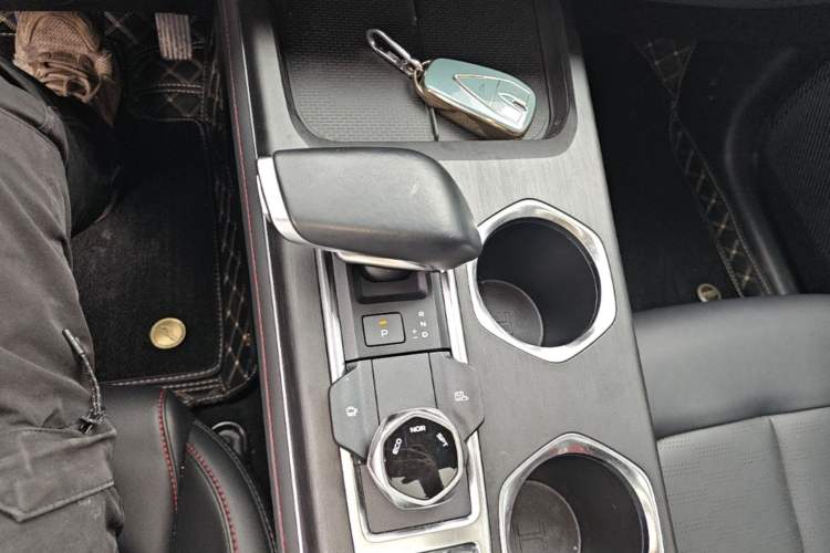 Used CHANGAN CS55PLUS 2022 2nd Generation 1.5T DCT Prestige Version Gear Lever
