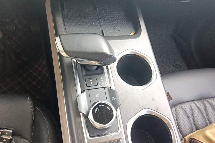 Used CHANGAN CS55PLUS 2022 2nd Generation 1.5T DCT Navigation Edition Gear Lever