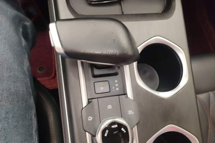 Used CHANGAN CS55PLUS 2022 2nd Generation 1.5T DCT Navigation Edition Gear Lever