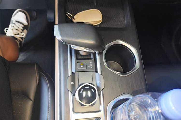 Used CHANGAN CS55PLUS 2022 2nd Generation 1.5T DCT Prestige Version Gear Lever