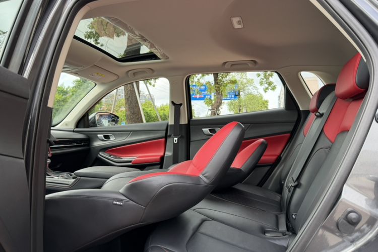 Used CHANGAN CS55PLUS 2022 Blue Whale Edition 1.5T DCT Luxury Model Headliner