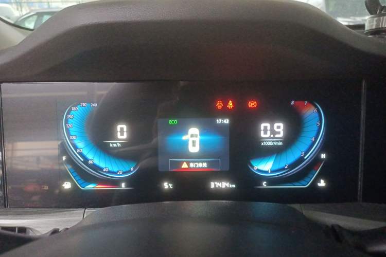 Used CHANGAN CS55PLUS 2022 Blue Whale Edition 1.5T Manual Luxury Model Instrument Cluster