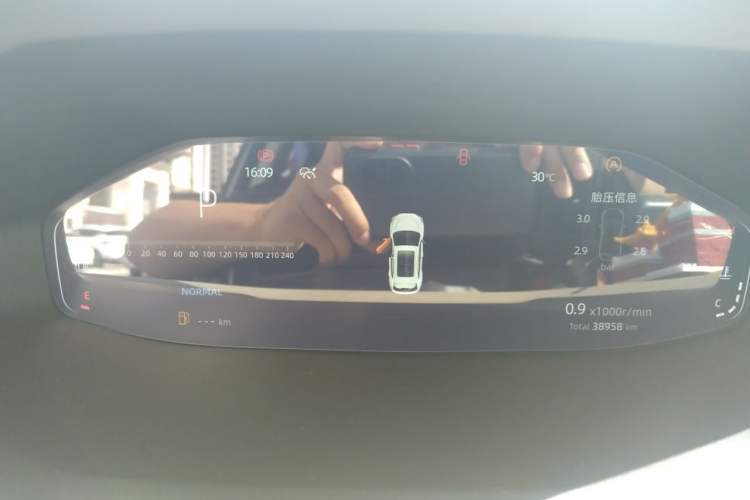 Used CHANGAN CS55PLUS 2022 2nd Generation 1.5T DCT Prestige Version Instrument Cluster