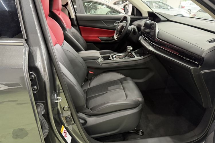 Used CHANGAN CS55PLUS 2022 Blue Whale Edition 1.5T DCT Luxury Model Interior 3