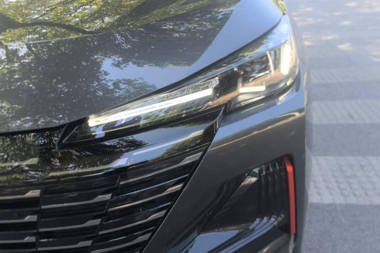 Used CHANGAN CS55PLUS 2022 2nd Generation 1.5T DCT Navigation Edition Left Front Headlight
