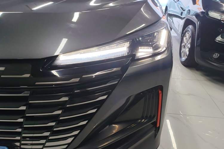Used CHANGAN CS55PLUS 2022 2nd Generation 1.5T DCT Navigation Edition Left Front Headlight