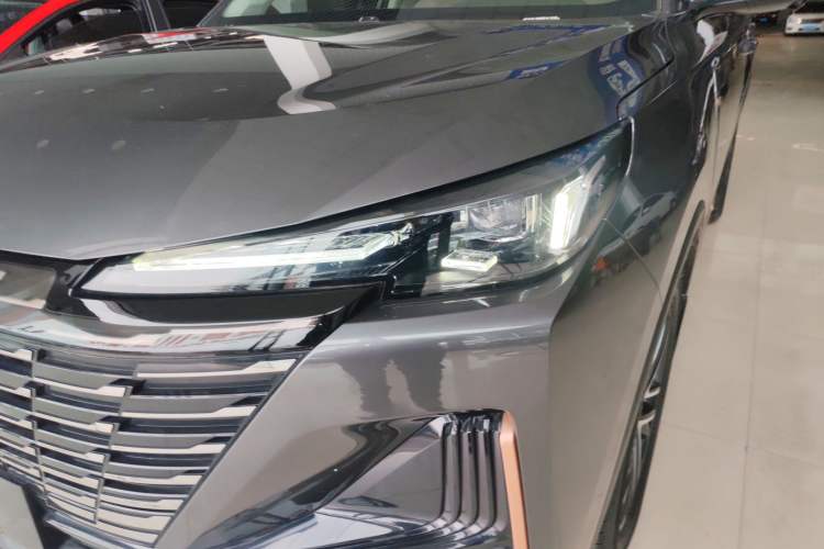 Used CHANGAN CS55PLUS 2022 2nd Generation 1.5T DCT Navigation Edition Left Front Headlight