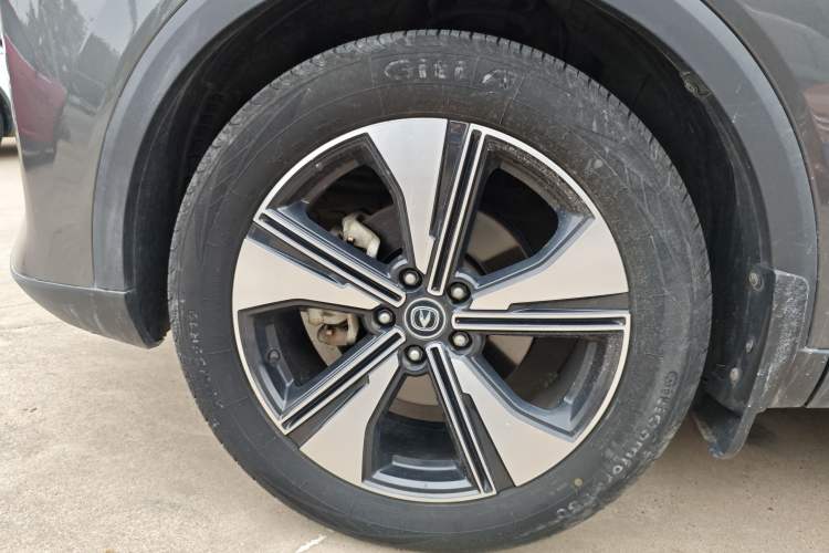 Used CHANGAN CS55PLUS 2022 2nd Generation 1.5T DCT Prestige Version Left Front Wheel Hub