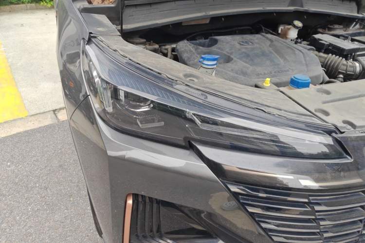 Used CHANGAN CS55PLUS 2022 2nd Generation 1.5T DCT Luxury Version Right Front Headlight