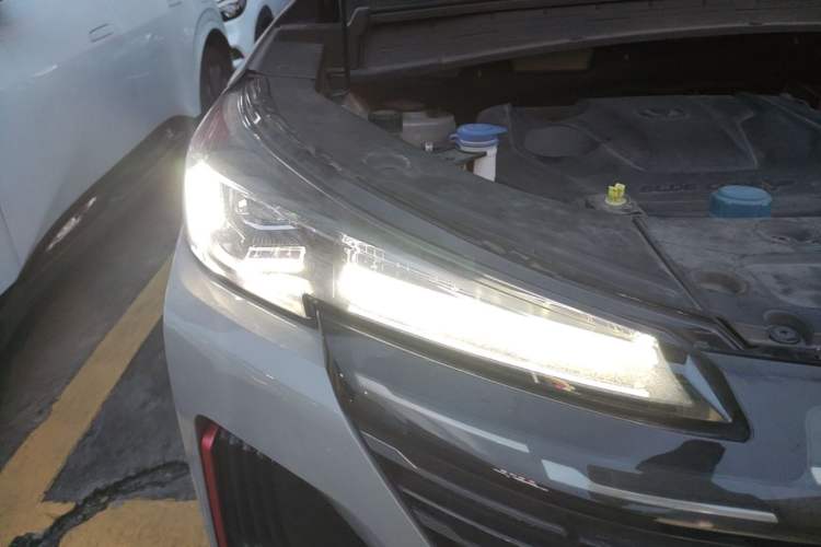Used CHANGAN CS55PLUS 2022 2nd Generation 1.5T DCT Prestige Version Right Front Headlight