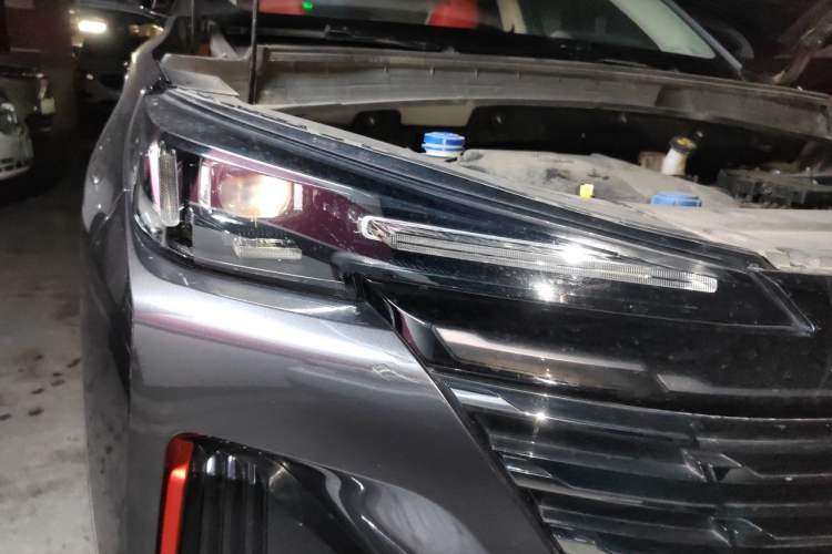 Used CHANGAN CS55PLUS 2022 2nd Generation 1.5T DCT Prestige Version Right Front Headlight