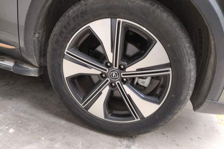 Used CHANGAN CS55PLUS 2022 2nd Generation 1.5T DCT Prestige Version Right Front Wheel Hub