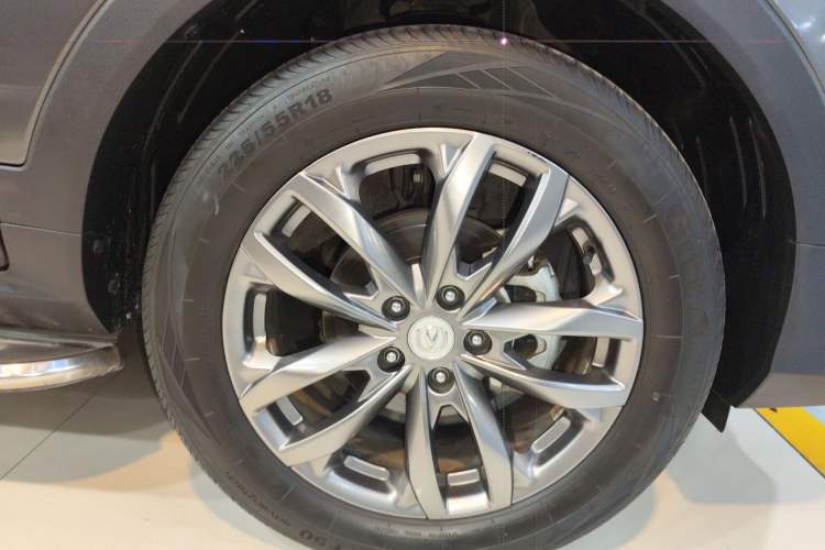 Used CHANGAN CS55PLUS 2022 Blue Whale Edition 1.5T DCT Luxury Model Right Front Wheel Hub