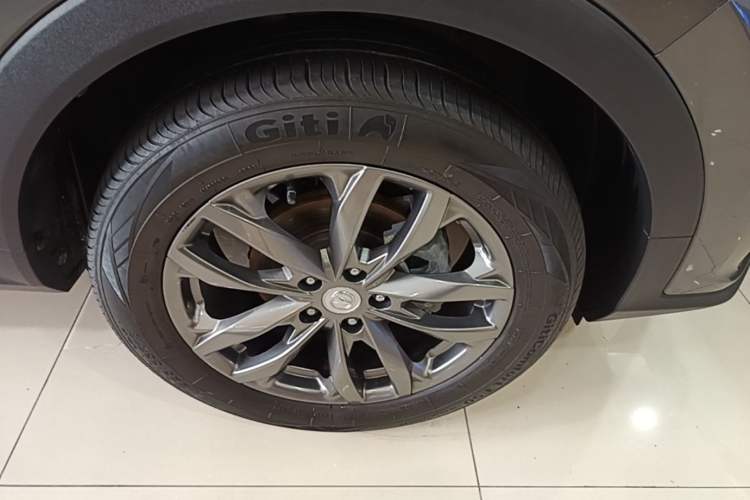 Used CHANGAN CS55PLUS 2022 Blue Whale Edition 1.5T DCT Luxury Model Right Front Wheel Hub