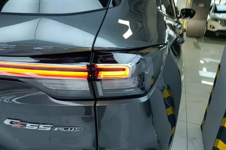 Used CHANGAN CS55PLUS 2022 2nd Generation 1.5T DCT Prestige Version Right Rear Taillight