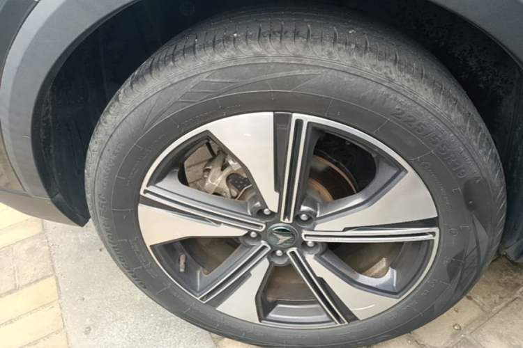 Used CHANGAN CS55PLUS 2022 2nd Generation 1.5T DCT Luxury Version Right Rear Wheel Hub