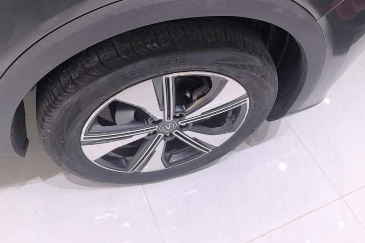 Used CHANGAN CS55PLUS 2022 2nd Generation 1.5T DCT Luxury Version Right Rear Wheel Hub
