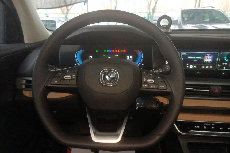 Used CHANGAN CS55PLUS 2022 Blue Whale Edition 1.5T Manual Luxury Model Steering Wheel