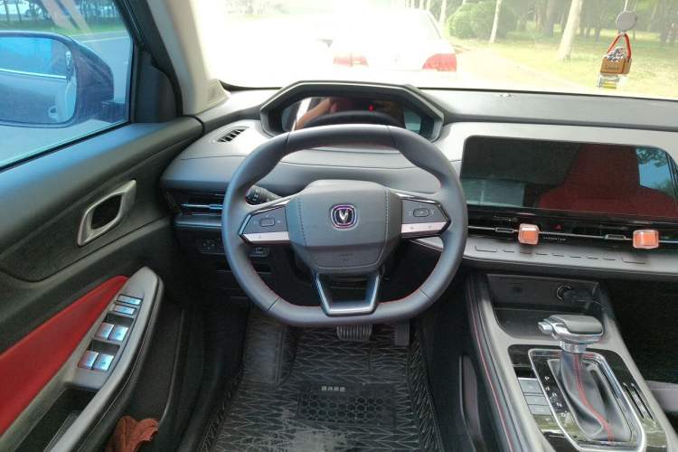 Used CHANGAN CS55PLUS 2022 2nd Generation 1.5T DCT Luxury Version Steering Wheel