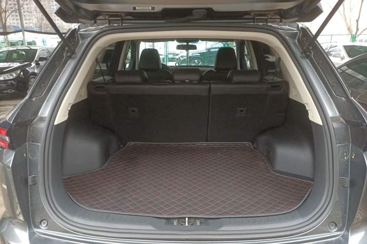 Used CHANGAN CS55PLUS 2022 Blue Whale Edition 1.5T Manual Luxury Model Trunk